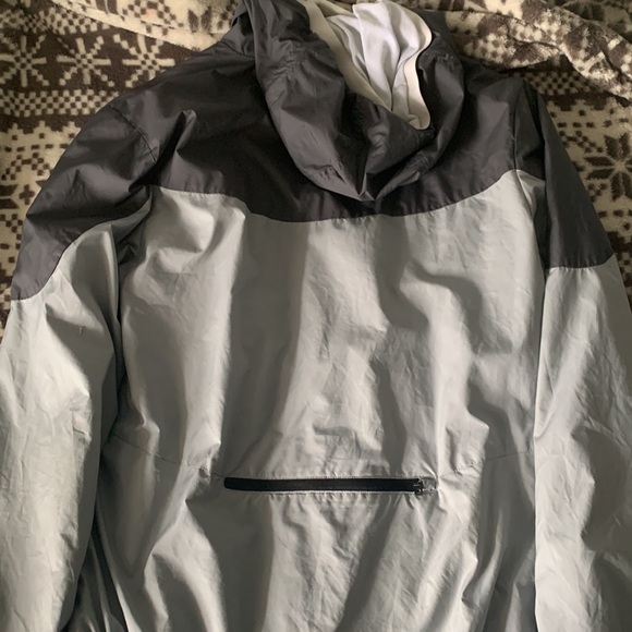 Nike Windbreaker - Picture 5 of 6